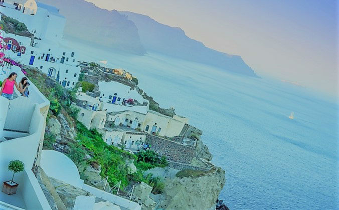 Are you moving to Greece? Secure the services of a real estate agent